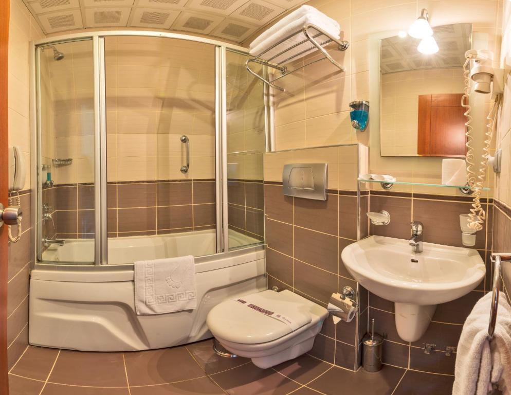 Hotel Vatan Asur 4*